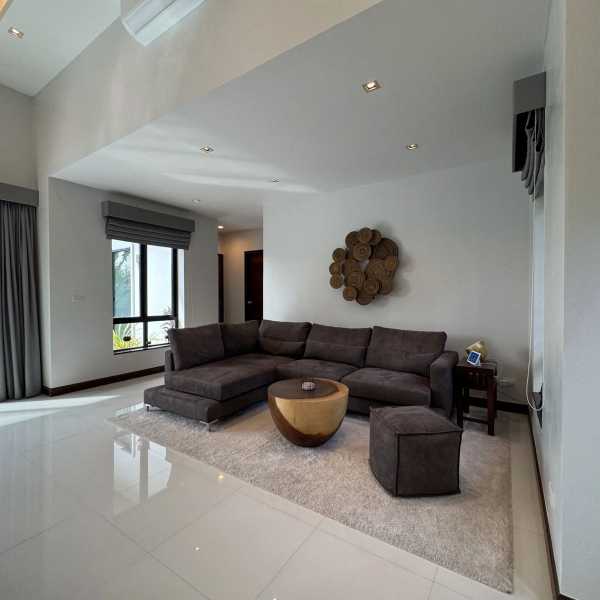 Property image - gallery 14