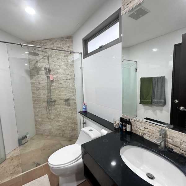 Property image - gallery 11