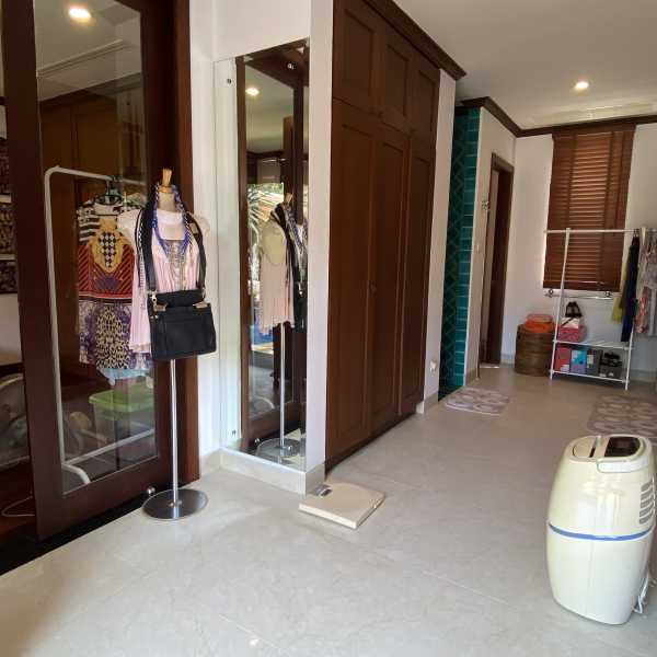 Property image - gallery 11