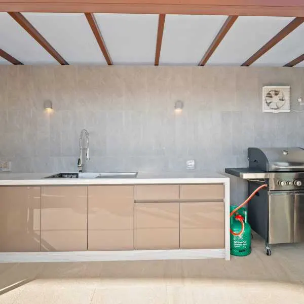 Property image - photo 2