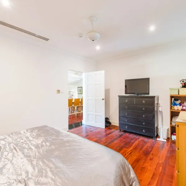 Property image - gallery 21