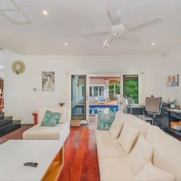 Property image - gallery 11