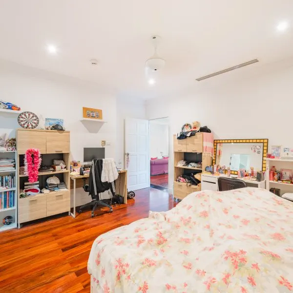 Property image - gallery 30