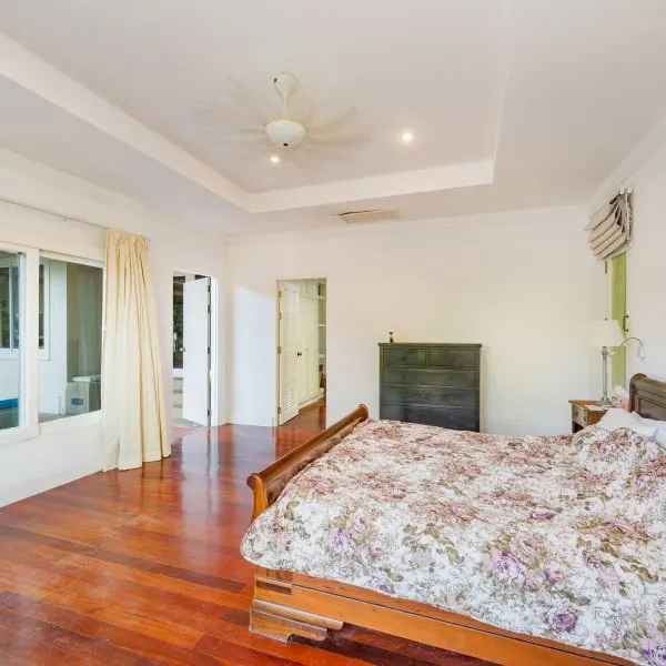 Property image - gallery 26