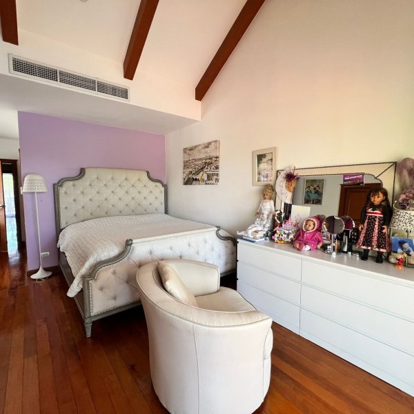 Property image - gallery 8