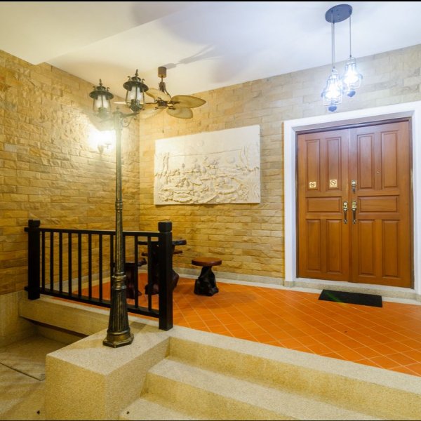 Property image - gallery 36