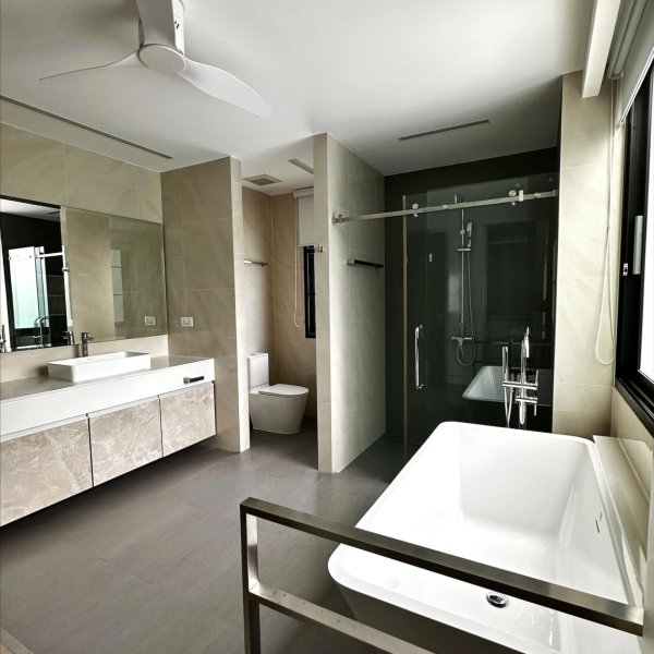 Property image - gallery 17