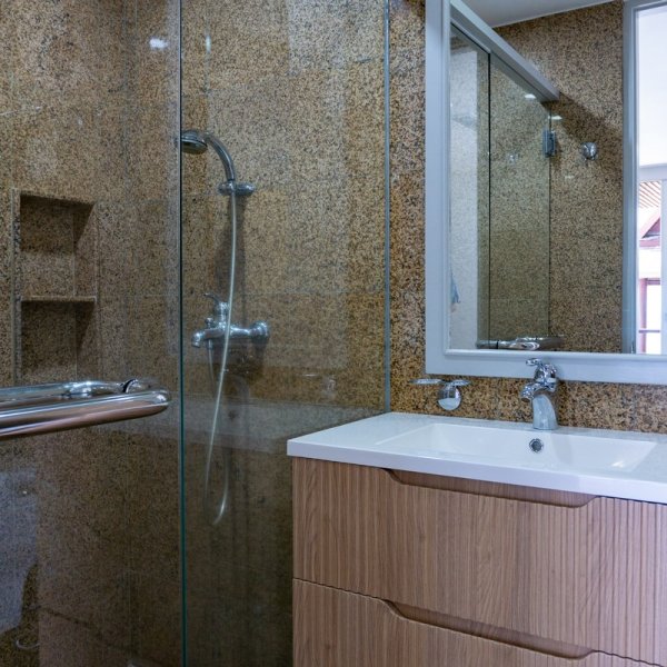 Property image - gallery 98