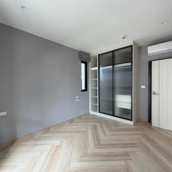 Property image - gallery 11