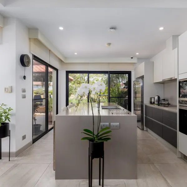 Property image - gallery 9