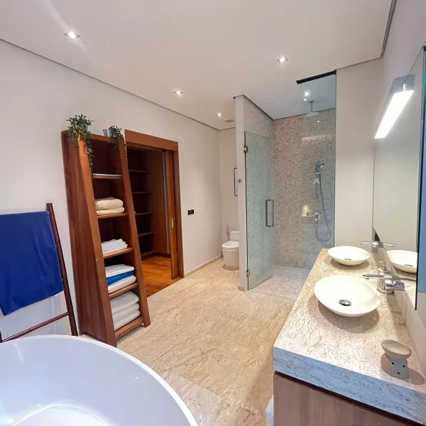 Property image - gallery 16