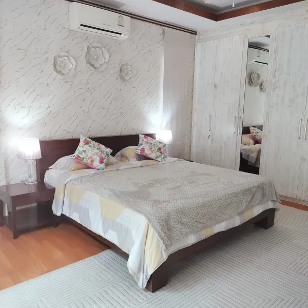 Property image - gallery 6