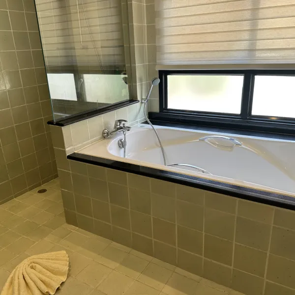 Property image - gallery 29