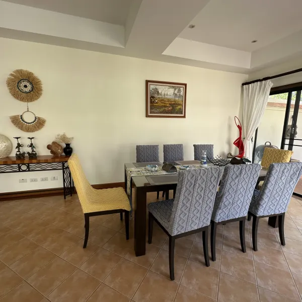 Property image - gallery 11