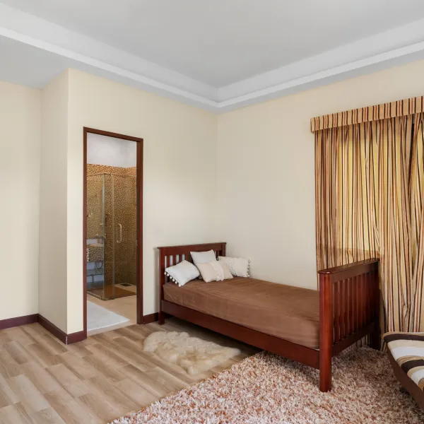 Property image - gallery 32