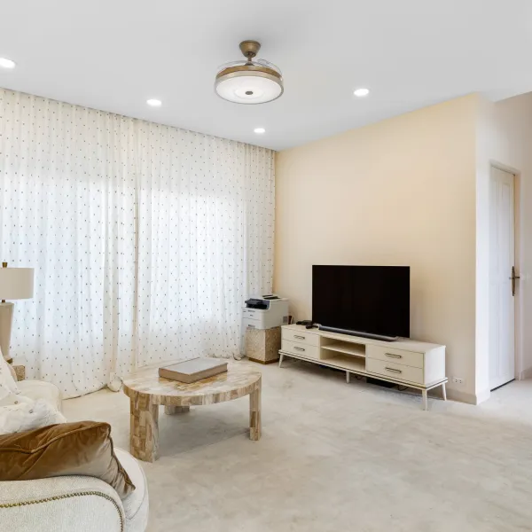 Property image - gallery 47