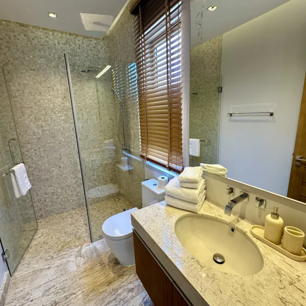 Property image - gallery 53