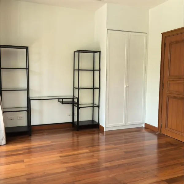 Property image - gallery 17