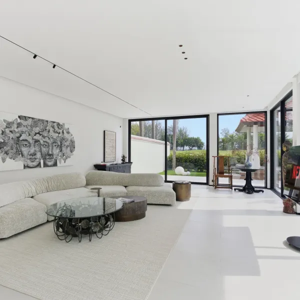 Property image - gallery 11