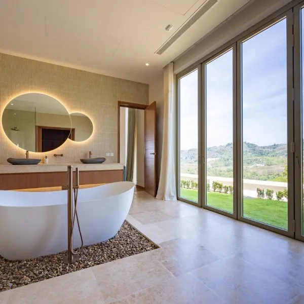 Property image - gallery 13