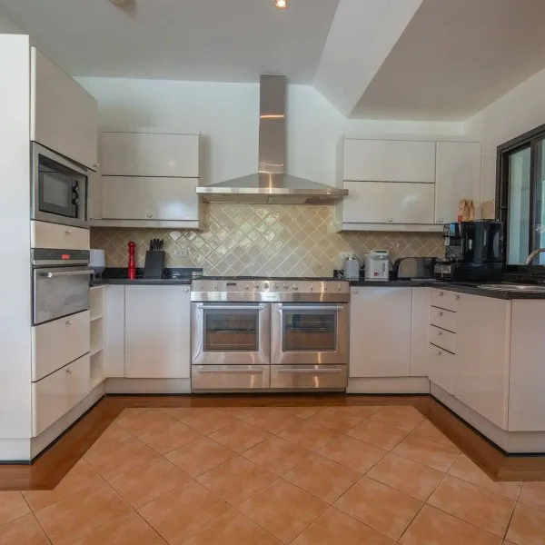 Property image - gallery 12