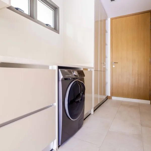 Property image - gallery 81