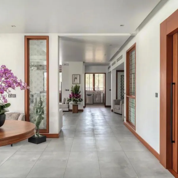 Property image - gallery 9
