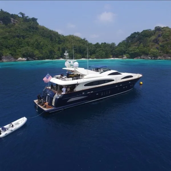 Astondoa 102ft motor yacht