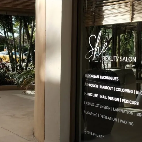 SHE beauty salon