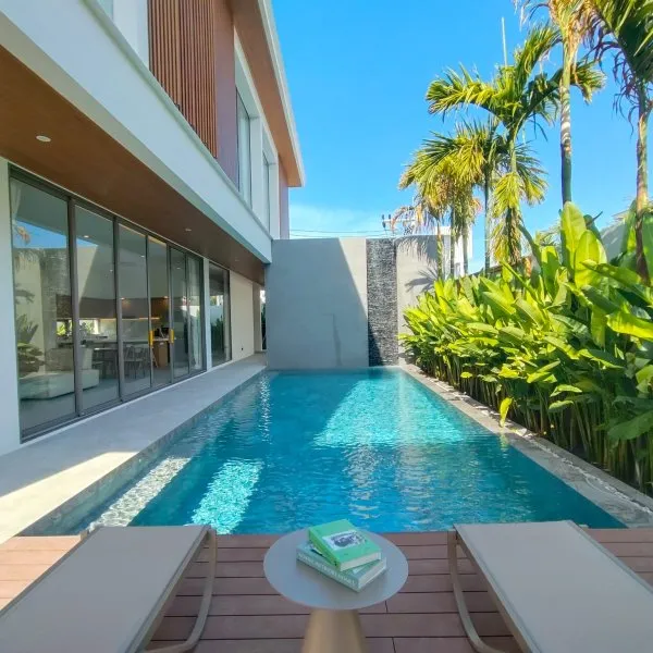 4-Bedroom Villa, with pool view, on Rawai beach - photo 1