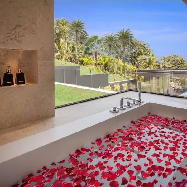 Premium 8-bedroom Villa Amaravida - gallery 21
