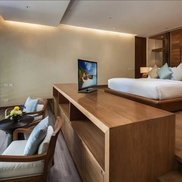 Villa Sawarin — Luxury 10-Bedroom Beachfront Estate - gallery 31