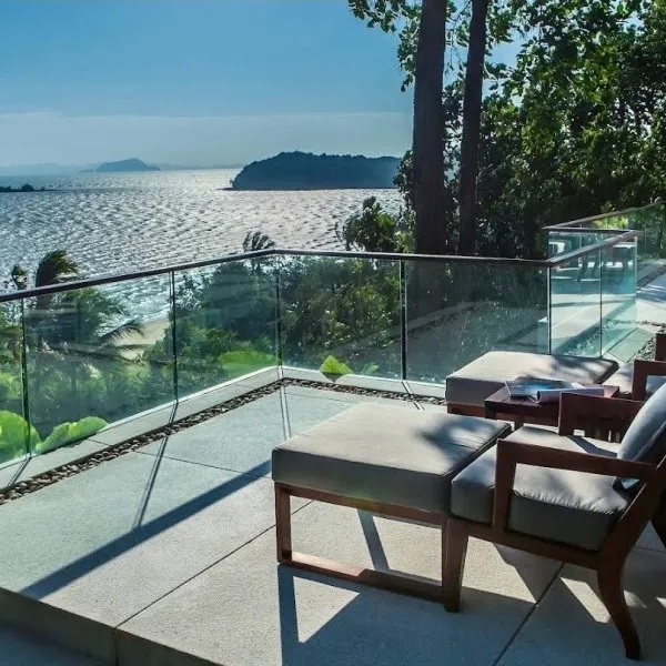 Villa Sawarin — Luxury 10-Bedroom Beachfront Estate - photo 4