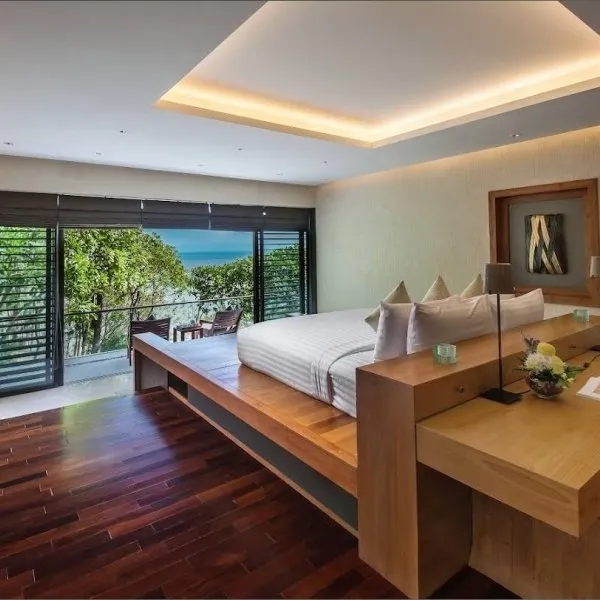 Villa Sawarin — Luxury 10-Bedroom Beachfront Estate - gallery 33