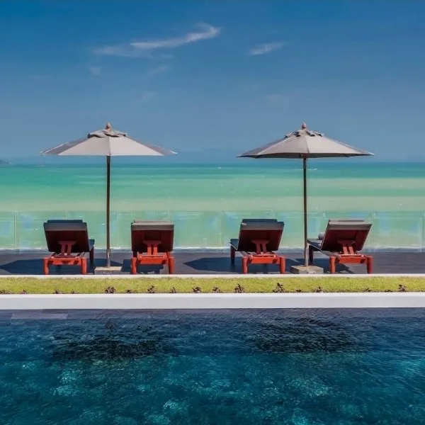 Villa Sawarin — Luxury 10-Bedroom Beachfront Estate - gallery 11