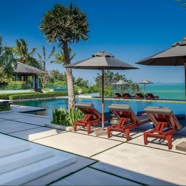 Villa Sawarin — Luxury 10-Bedroom Beachfront Estate - gallery 62