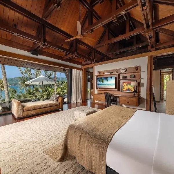 ​Villa Analaya — Luxury 6-Bedroom Beachfront Estate - gallery 26