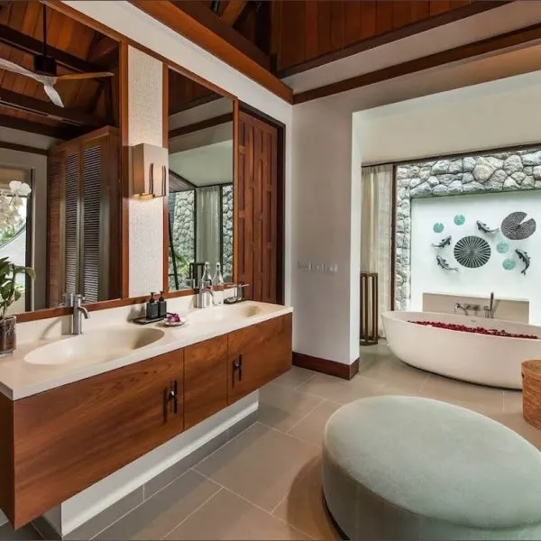 ​Villa Analaya — Luxury 6-Bedroom Beachfront Estate - gallery 36