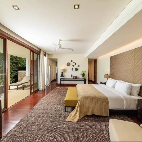 ​Villa Analaya — Luxury 6-Bedroom Beachfront Estate - gallery 27