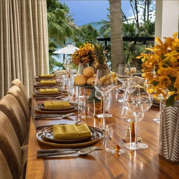 ​Villa Analaya — Luxury 6-Bedroom Beachfront Estate - gallery 23