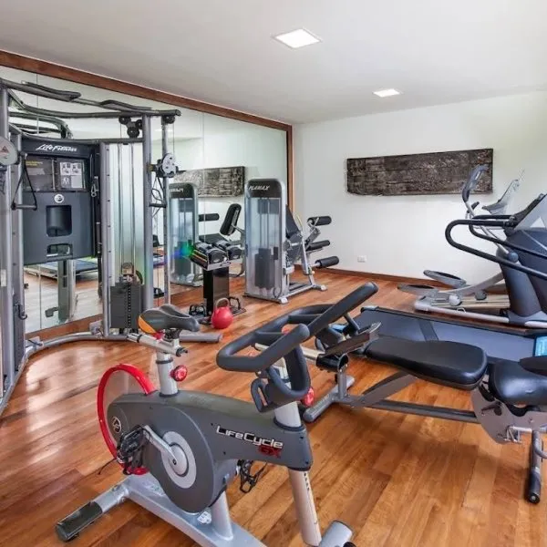 ​Villa Analaya — Luxury 6-Bedroom Beachfront Estate - gallery 48