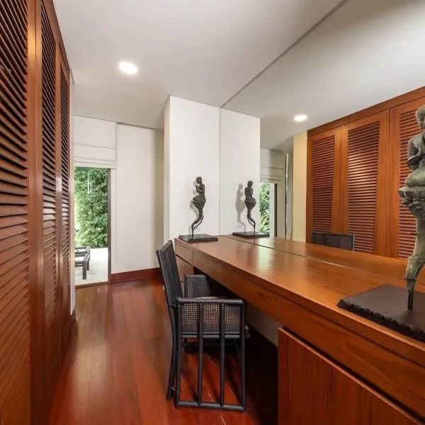 ​Villa Analaya — Luxury 6-Bedroom Beachfront Estate - gallery 35