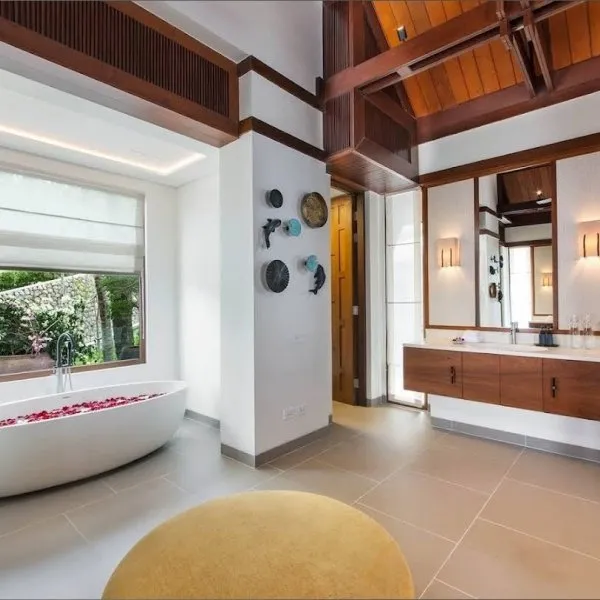 ​Villa Analaya — Luxury 6-Bedroom Beachfront Estate - gallery 41