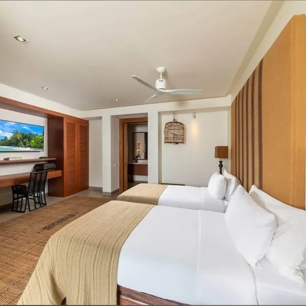 ​Villa Analaya — Luxury 6-Bedroom Beachfront Estate - gallery 33