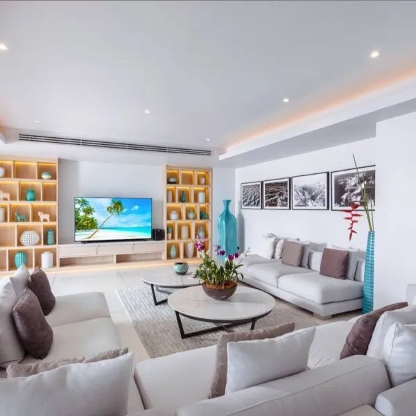 Villa La Prana — Luxury 7-Bedroom Oceanfront Estate - gallery 13