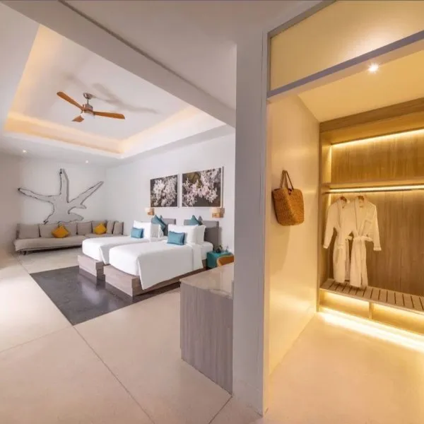Villa La Prana — Luxury 7-Bedroom Oceanfront Estate - gallery 27
