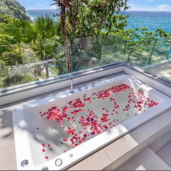 Villa La Prana — Luxury 7-Bedroom Oceanfront Estate - gallery 41