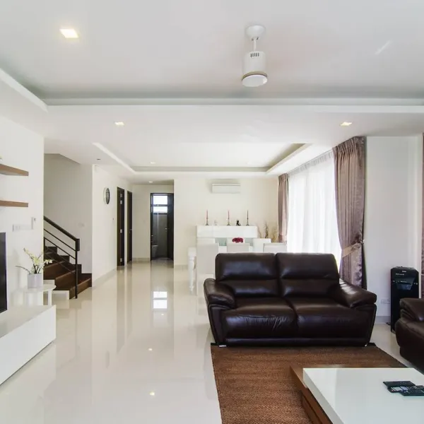 Property image - photo 2