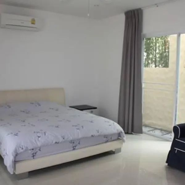 Property image - gallery 11