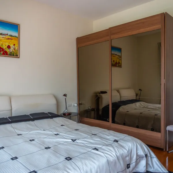 Property image - gallery 107